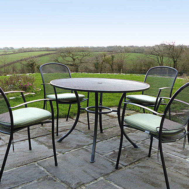 Middle West Curry Farmhouse